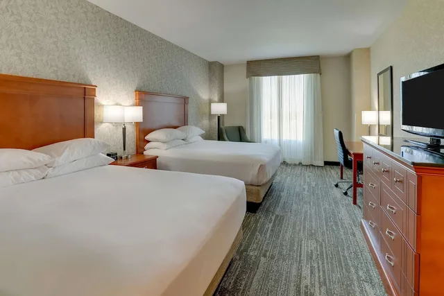 غرفة بسريرين كوين، Drury Inn and Suites Kansas City Independence 2/4