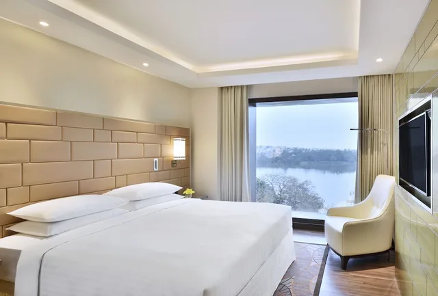 غرفة جونيور مفردة بسرير كينج، Courtyard Bengaluru Hebbal 1/6