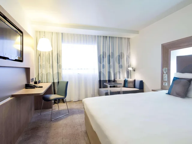 غرفة تنفيذية بسرير كوين بإطلالة على المدينة، Novotel Warszawa Centrum 1/9