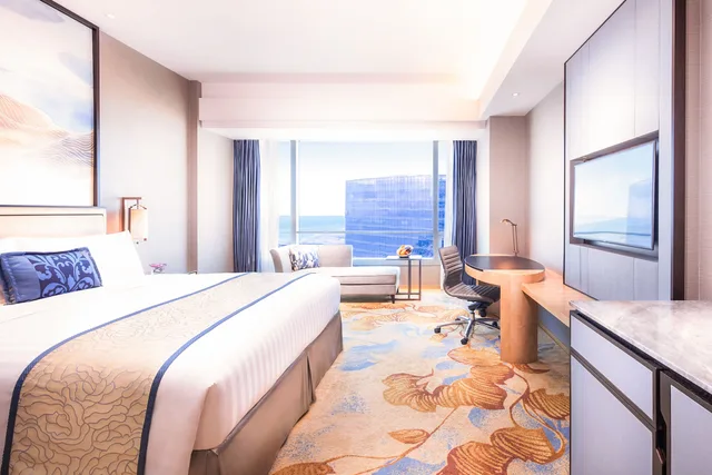 غرفة ديلوكس بسرير كينج بإطلالة على البحر، Shangri La Xiamen 1/10