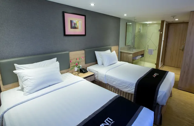 غرفة بريميير بسريرين منفصلين، Avanti Hotel 2/4
