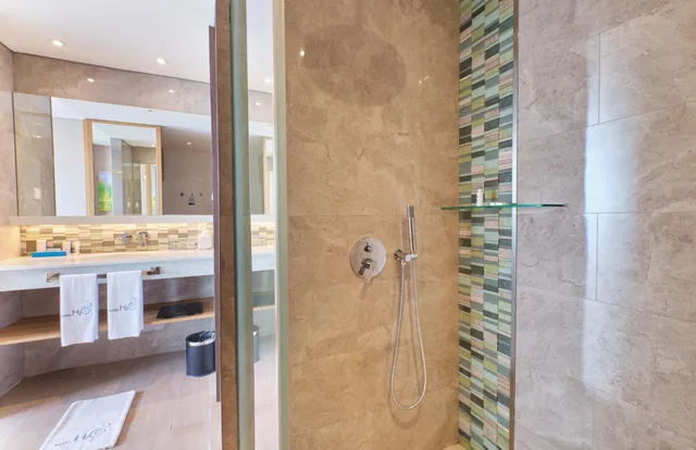 غرفة عائلية بإطلالة على البحر، Hotel H2o 7/8