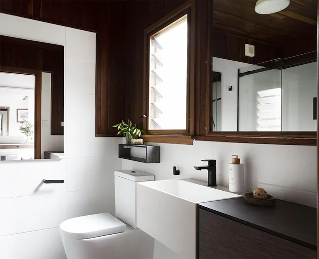 Sandpiper, Spa, House, Queen and Twin Beds، The Oasis Apartments and Treetop Houses 3/10