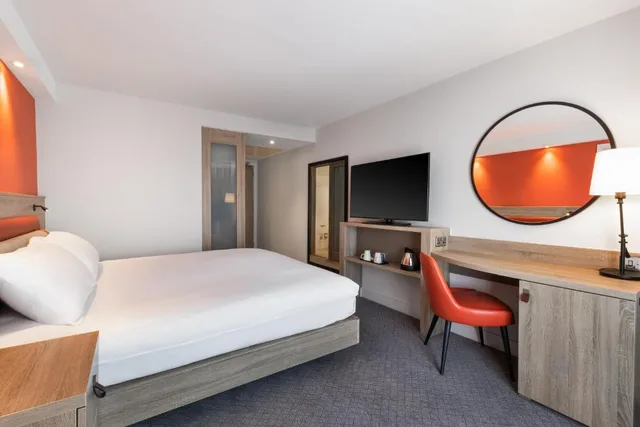 غرفة قياسية مفردة بسرير مزدوج، Hampton By Hilton Torquay 1/2