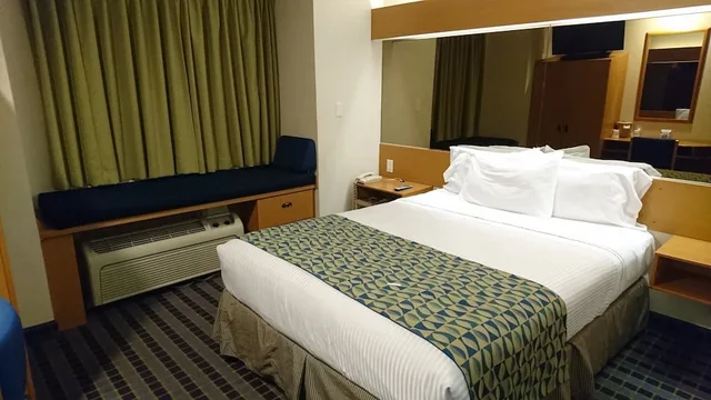 جناح بسرير كوين، Microtel Inn and Suites by Wyndham Chihuahua 2/10