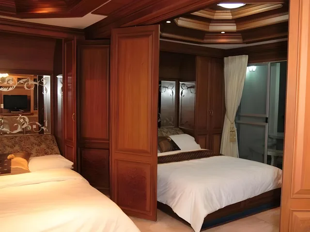 جناح عائلي بسريرين مزدوجين بإطلالة على البحر، Sammuk Resort 1/2