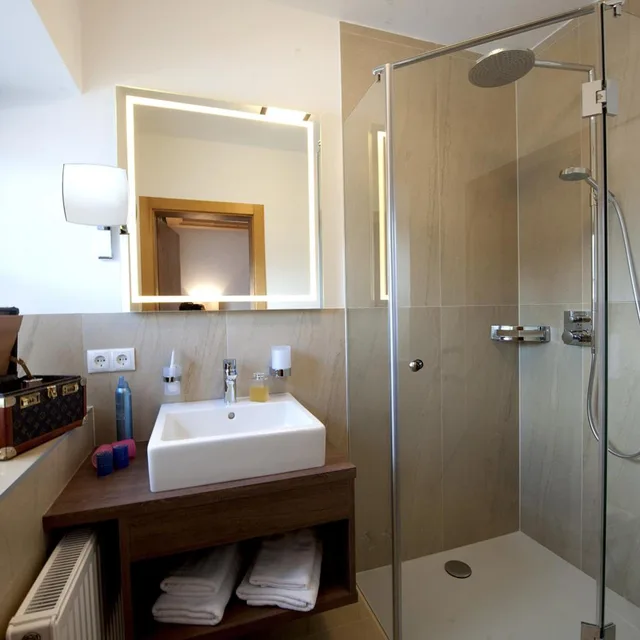 Room, Single, Bierwirt 4/5