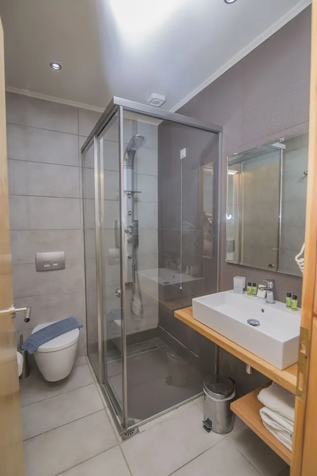 Room, Double Bed, Sea Side، Grand Theoni Hotel Suites And Spa 3/5