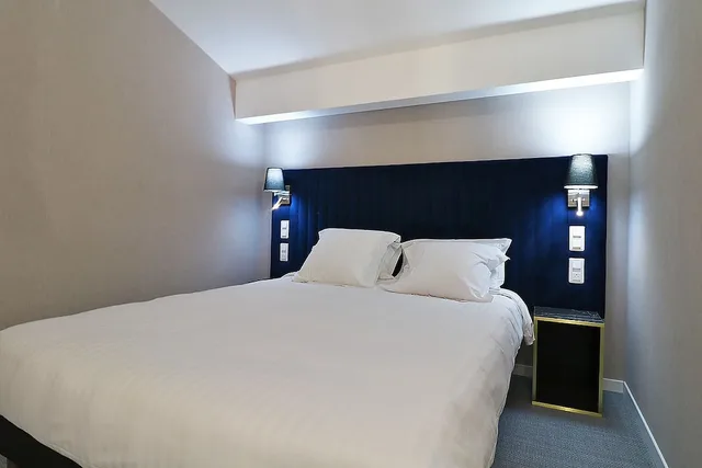 Mezzanine, Family, Studio, Suite, Queen Bed, Sofa, Balcony, Hotel Napoleon 1/2
