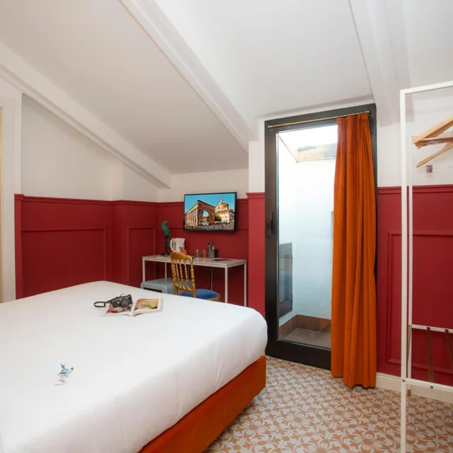 غرفة بسرير مزدوج أو سريرين منفصلين، Demidoff Hotel 9/10