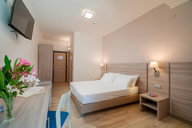 Comfort, Lateral Side Sea View، Hotel Portoconte 2/7