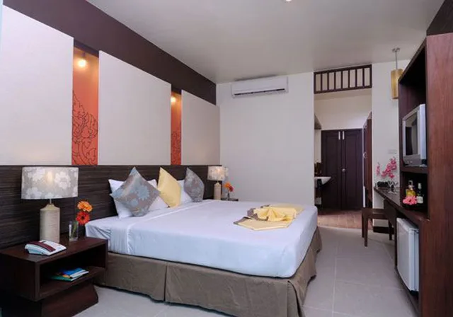 Courtyard, Studio, Double Bed، Al's Resort 1/4