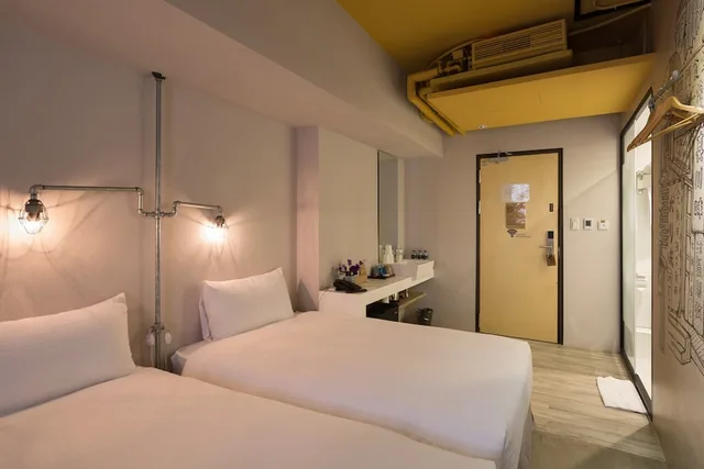 غرفة عائلية ثلاثية بسرير مزدوج وسرير فردي بإطلالة على المدينة، Cho Hotel 2/10