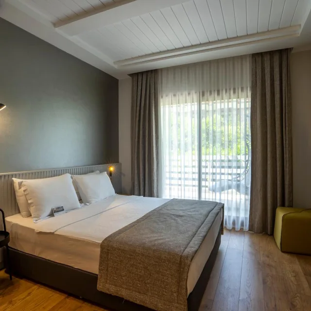 غرفة بسرير مزدوج بشرفة، Baleze Boutique Hotel 1/8