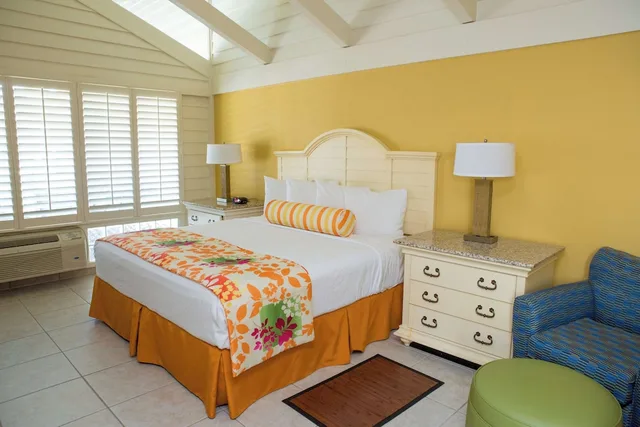 غرفة قياسية بسرير كينج بإطلالة على المرفأ، Best Western Plus Yacht Harbor Inn 2/3