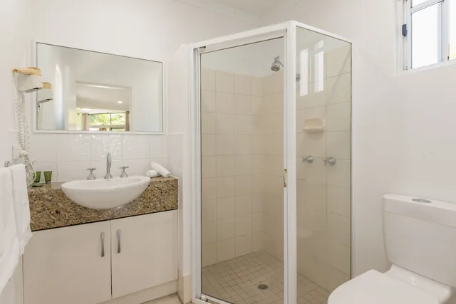 2 Bedrooms, Deluxe, Town House, King and Twin Beds, 2 Bathrooms، A Tropical Nite Holiday Townhouses 3/4