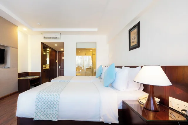 غرفة سوبيريور بسريرين منفصلين بإطلالة على المدينة، Hoang Ngoc Beach Resort 2/4