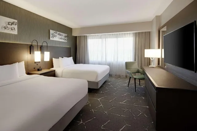 جناح لذوي الإعاقة، Embassy Suites By Hilton Atlanta Perimeter Center 2/4