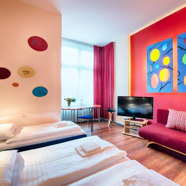 Family, ART-HOTEL CHARLOTTENBURGER HOF 6/10