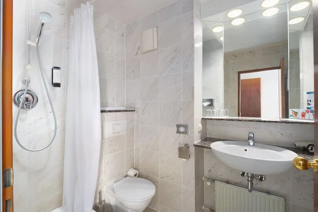 غرفة قياسية بسريرين منفصلين، Hotel Egelsbach Frankfurt 9/10