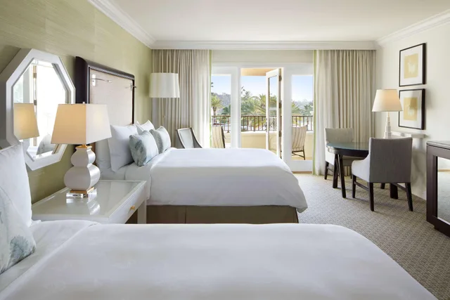 غرفة ديلوكس بسريرين كوين بإطلالة على المسبح لذوي الإعاقة، Waldorf Astoria Monarch Beach 1/3