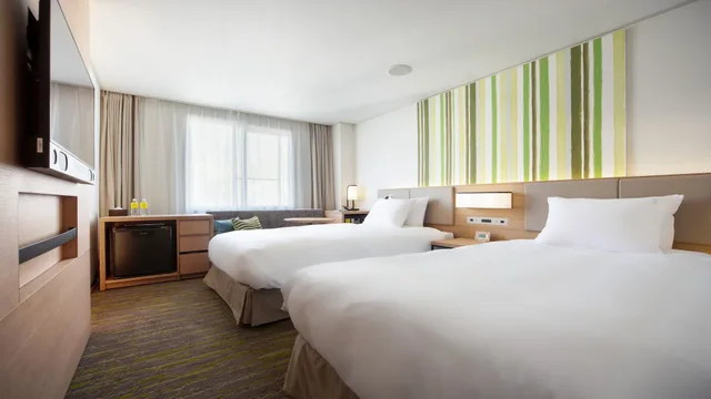 غرفة قياسية بسريرين منفصلين، ANA Holiday Inn Resort Shinano-omachi Kuroyon 2/4
