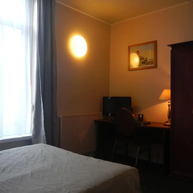 غرفة بسريرين منفصلين، Metropol Hotel 1/10