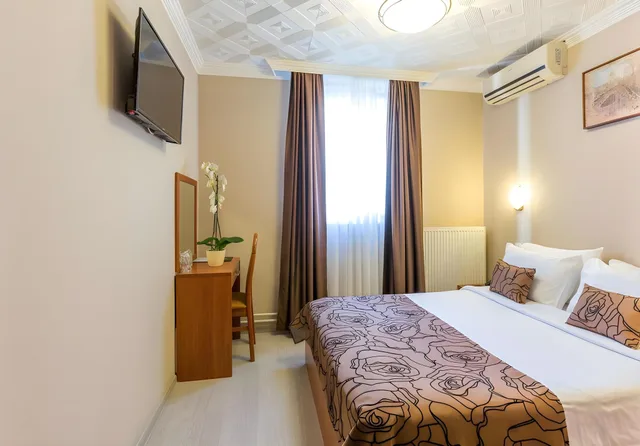 ECONOMY ROOM Annex 3*، Belgrade City Hotel 1/1