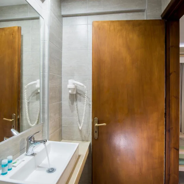 غرفة سوبيريور بسرير مزدوج أو سريرين منفصلين بإطلالة على الحديقة، Horizon Beach Hotel Stalis 8/10