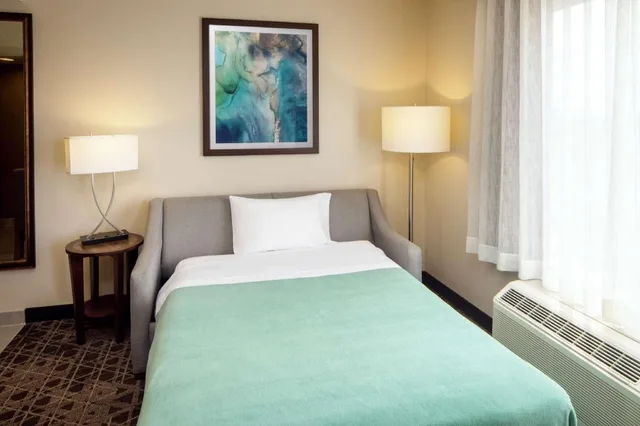 جناح استوديو بسرير كينج مع أريكة لذوي الإعاقة، Homewood Suites by Hilton Wallingford-Meriden 2/5