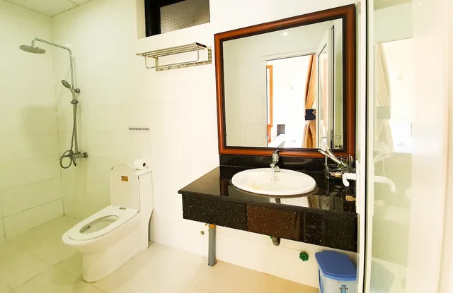 Deluxe, Queen Bed, Pool View, Anh Family Homestay 8/10