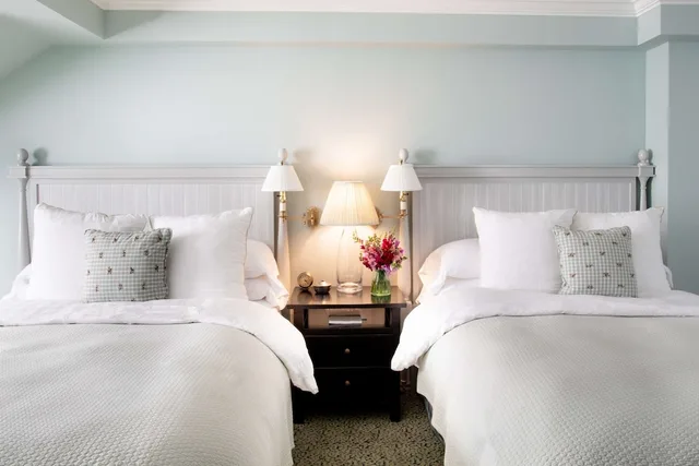 Woodstock, 2 Queen Beds, Sofa، Woodstock Inn and Resort 2/6
