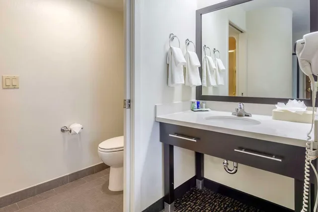 غرفة بسرير كينج، Sleep Inn Sea Tac Airport 4/4