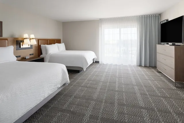 1 Bedroom, Suite, Double Bed, Balcony, Heritage Inn and Suites Rehoboth Beach 1/3