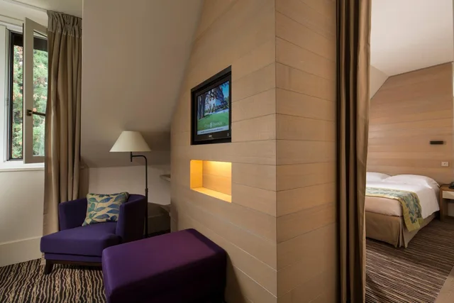 Privilege, South Side، Hotel Ermitage Evian Resort 5/5