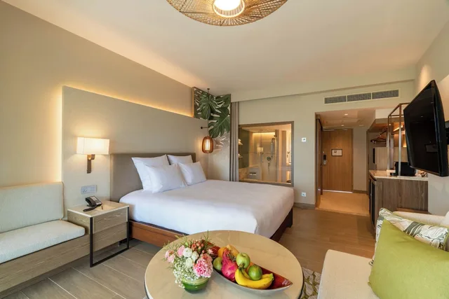 غرفة ديلوكس بسرير مزدوج بإطلالة على الحديقة، Pullman Phuket Karon Beach Resort 7/10
