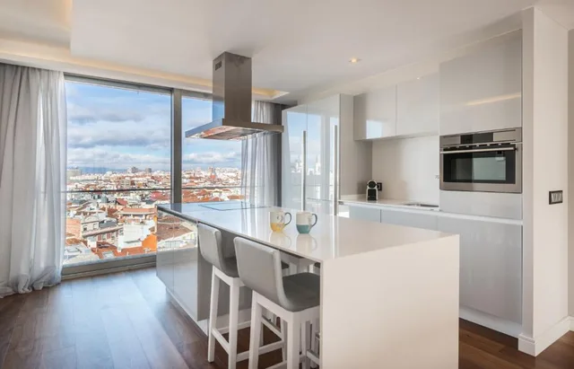 2 Bedrooms, Suite, Apartment، Gran View Apartments Madrid 8/10