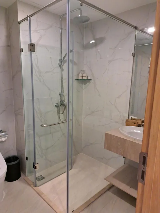 غرفة عائلية بسريرين كوين، Ruby Hotel Ben Thanh 4/6