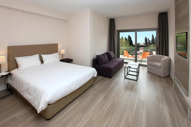 Junior Suite, Village View, Droushia Heights Hotel 1/6