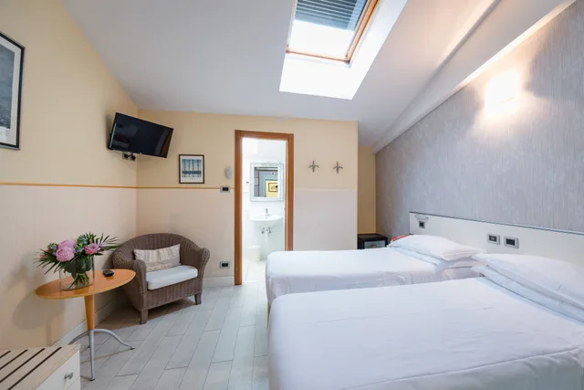 غرفة كلاسيكية بسريرين منفصلين بغرفة نوم واحدة، Albergo Centrale Bologna 5/10