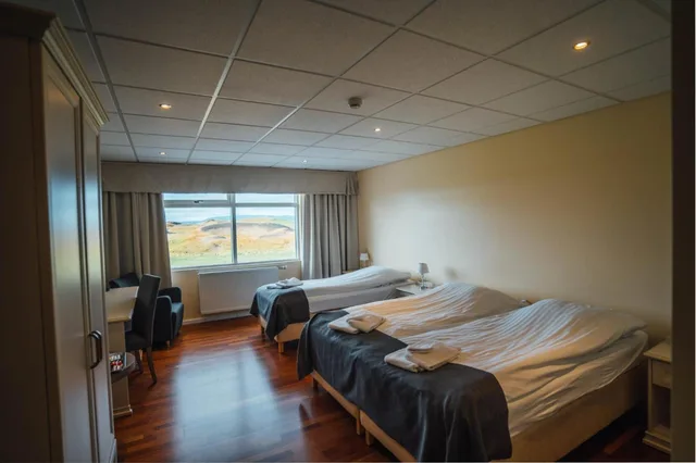 غرفة بسرير مزدوج مع سرير إضافي، Sel-Hotel Myvatn 1/7