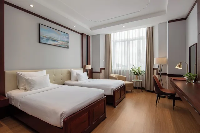 Superior, Twin Beds, City View, Van Phat Riverside Hotel 4/10