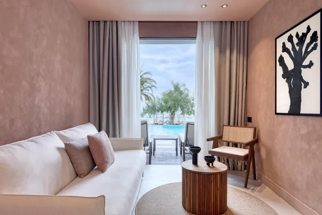 Sapphire, Junior Suite, Sea View, Sofa, Swim Up Pool، Domes of Corfu Autograph Collection 4/10