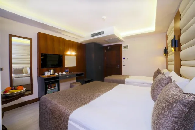 غرفة ثلاثية، My Dream Hotel Istanbul 9/10