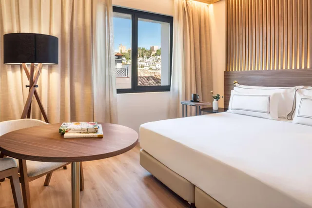 The Level, Single, Alhambra View، Melia Granada 6/10