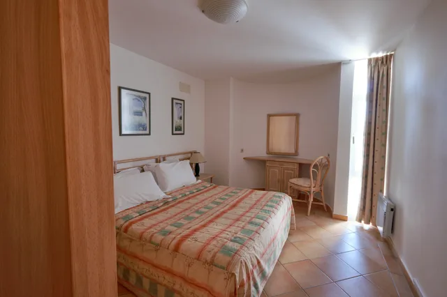 شقة سوبيريور بإطلالة على الحديقة بغرفة نوم واحدة، Muthu Clube Praia Da Oura 1/3