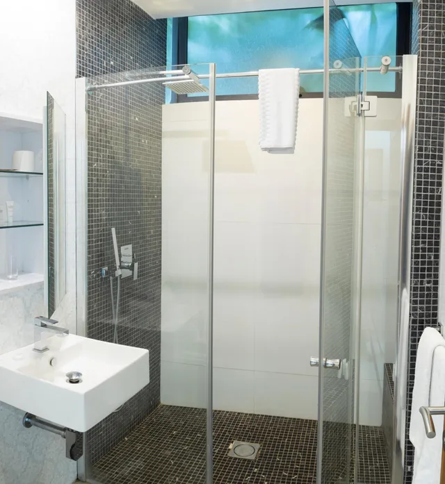 Ocean Front Luxury Suite، English Point Marina Hotel 10/10