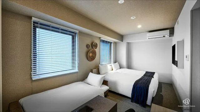 غرفة سوبيريور بسريرين منفصلين مع أريكة للمدخنين، DEL style Osaka Higashitemma by Daiwa Roynet Hotel 1/1