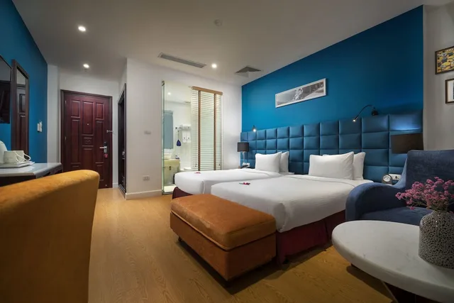 غرفة تنفيذية بسرير كينج بإطلالة على المدينة، Hanoi Brilliant Hotel and Spa 2/4