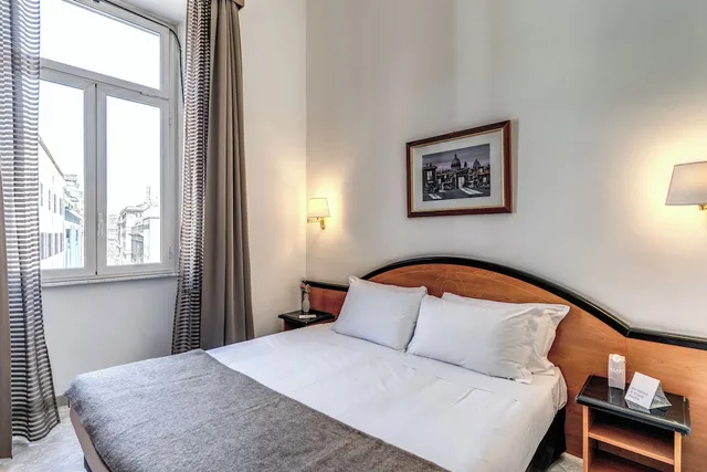 غرفة ثلاثية، Hotel Sonya 8/10